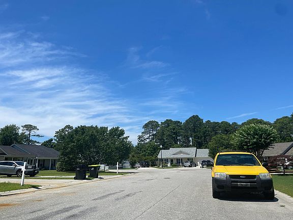 4th image of 612 Tisbury Ln