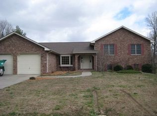 112 Bonnie Brae Rd, Carbondale, IL 62901