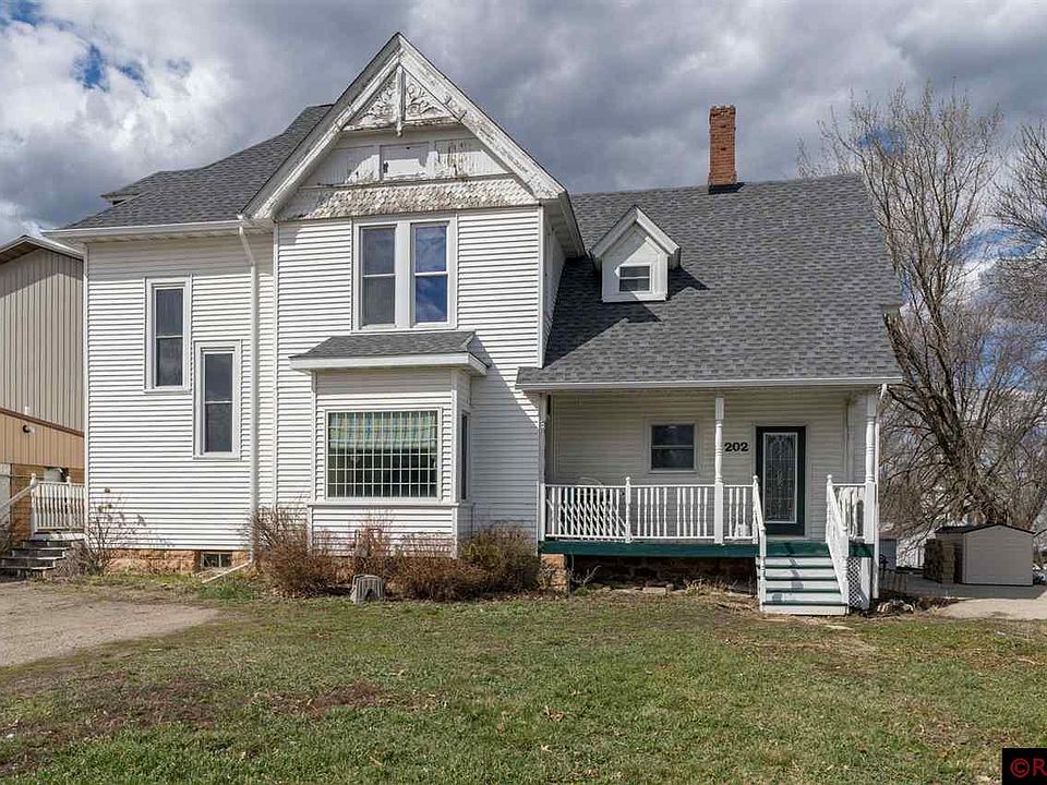1st image of 202 E 1st St
