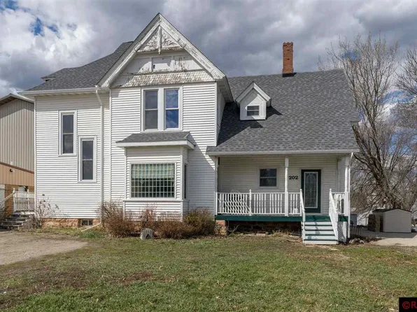 202 E 1st St, Janesville, MN 56048