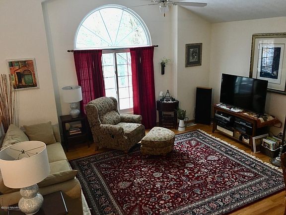 2nd image of 13269 Olin Woods Dr NE