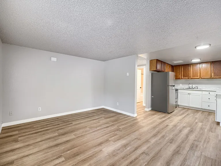 Scenic Hill Apartments — Photo 4
