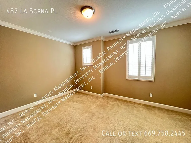 487 La Scena Pl — Photo 11