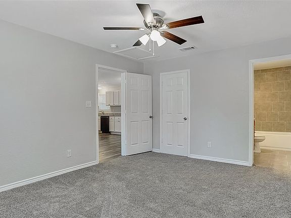 4th image of 205 Dennis St
