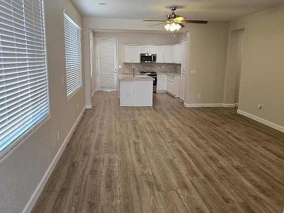 5th image of 7387 E Robinson Ave