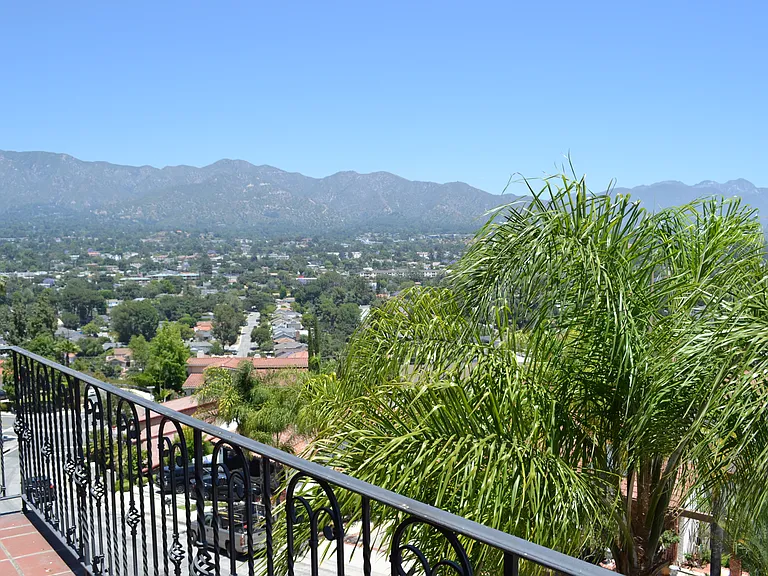 Game room balcony