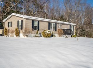 107 Joatmon Dr, Auburn, ME 04210