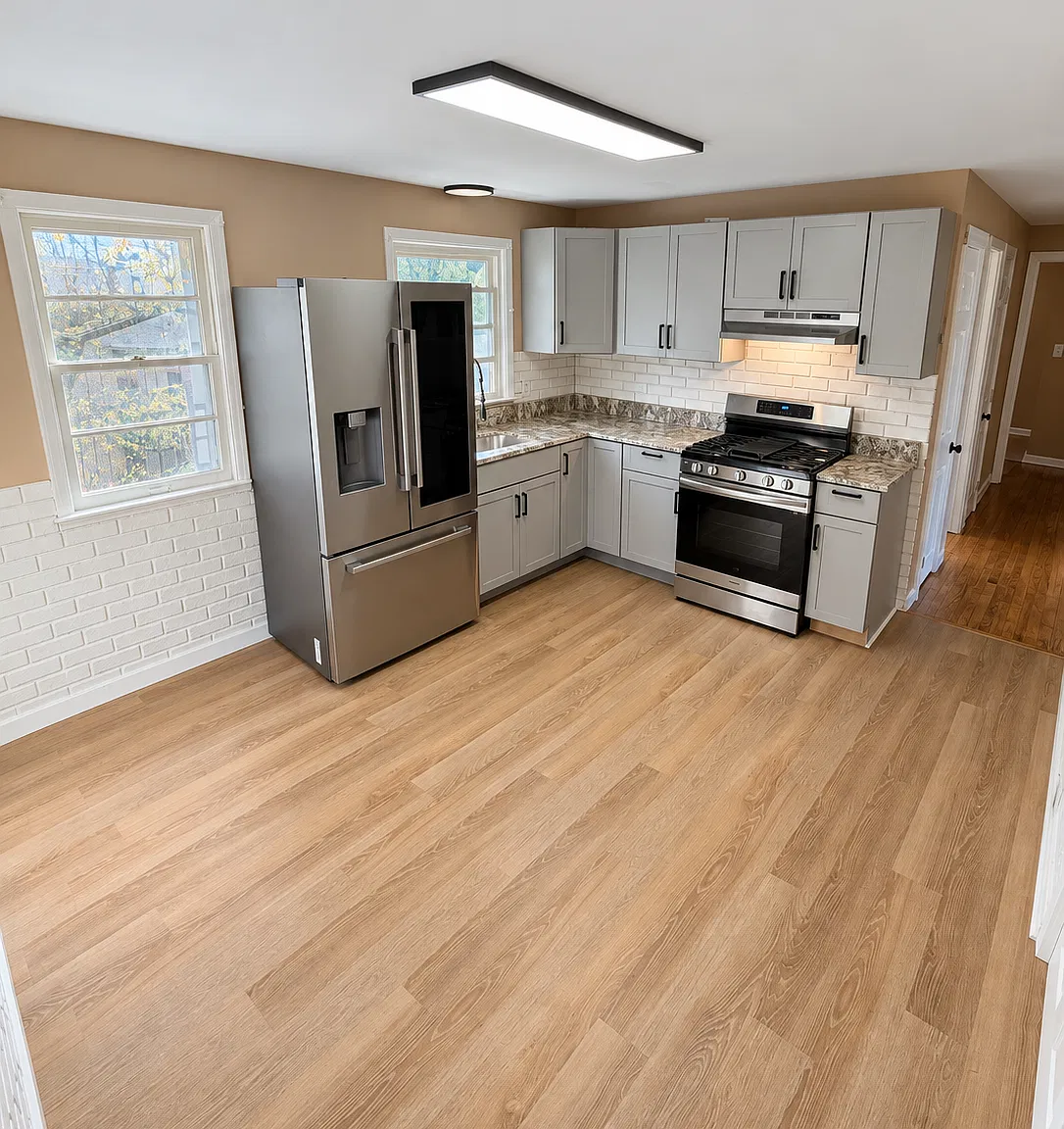 2 bed, 936 sqft, $1,550 — Photo 1