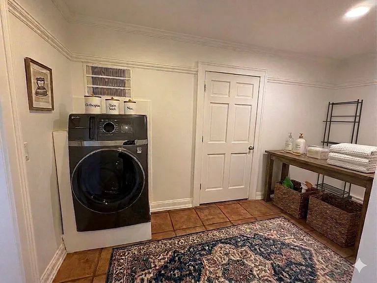 6 E Mill Rd #1 — Photo 7