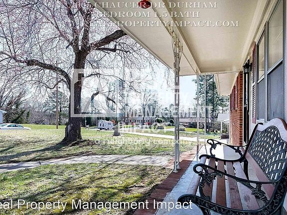 2nd image of 4005 Chaucer Dr