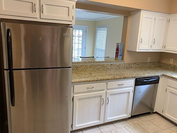 2nd image of 6017 Sussex Dr