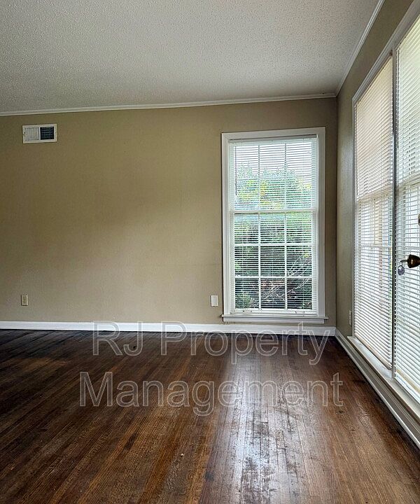 1st image of 3458 Sophia St