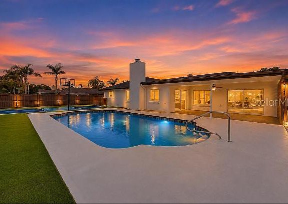 3rd image of 10711 Frances Ln