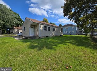 301 W Plum St, Vineland, NJ 08360