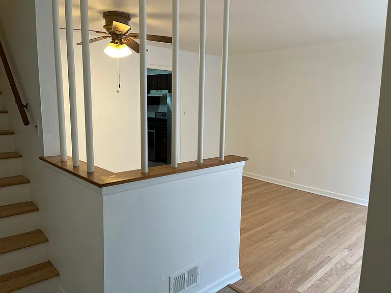 7906 W Lawrence Ave #D — Photo 2