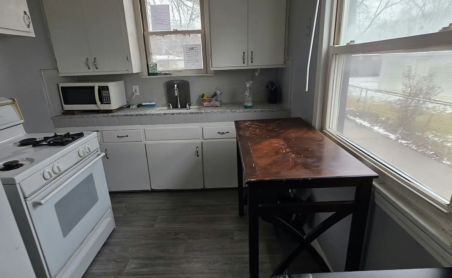 1 bed, 720 sqft, $750 — Photo 2
