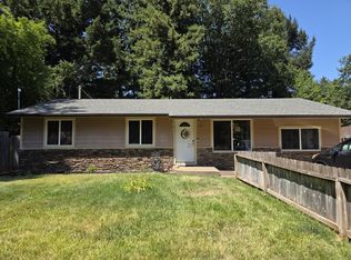 132 N Junction Ave, Cave Junction, OR 97523