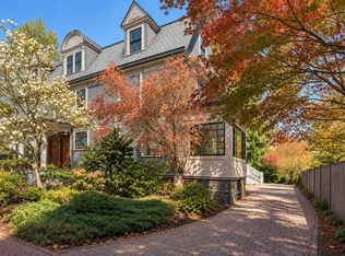 9 Farrar St #9, Cambridge, MA 02138