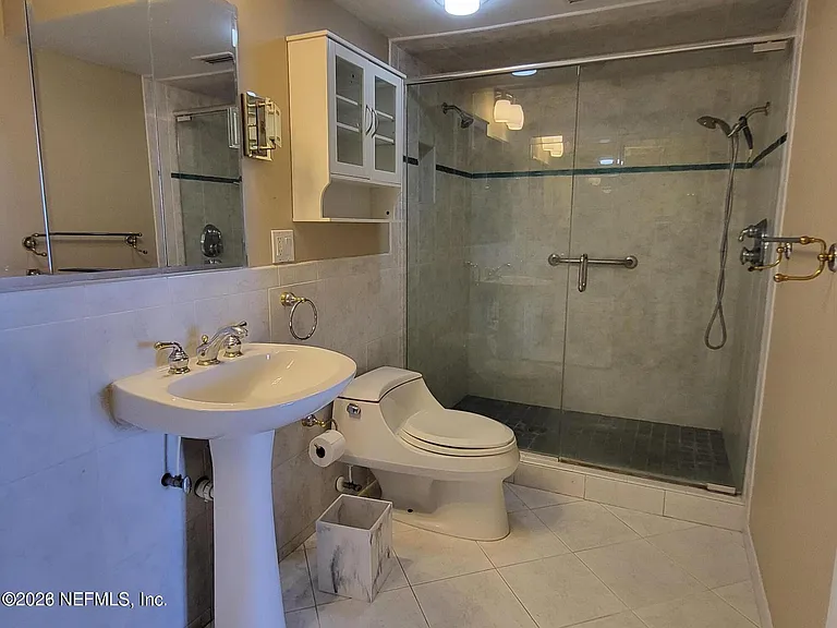 1901 1st St N #203 — Photo 12