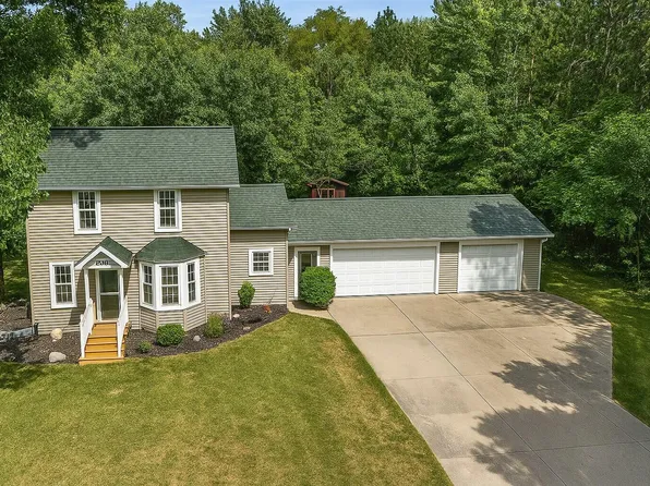 220 Alewa Dr NW, Grand Rapids, MI 49504