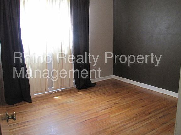 3rd image of 3610 Alta Monte Ave NE