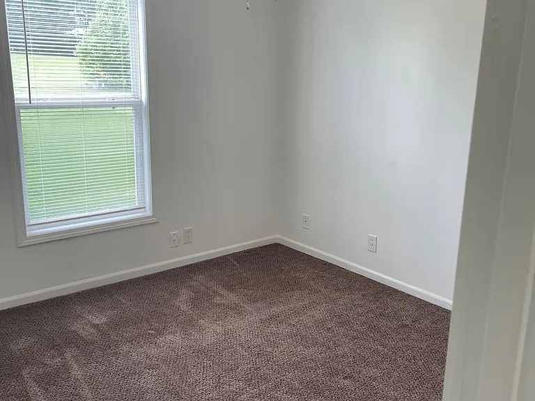 601-643 Port Arthur Rd — Photo 25