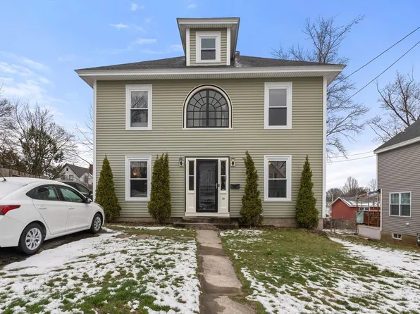 115 A St, Lowell, MA 01851