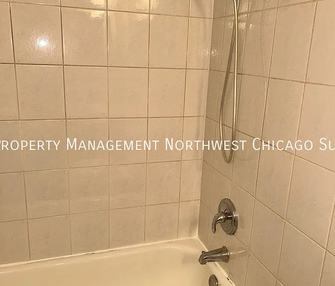 1228 Knottingham Ct #2B — Photo 24
