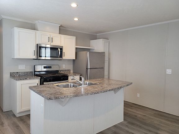 2nd image of 38000 Le Chateau Blvd #192