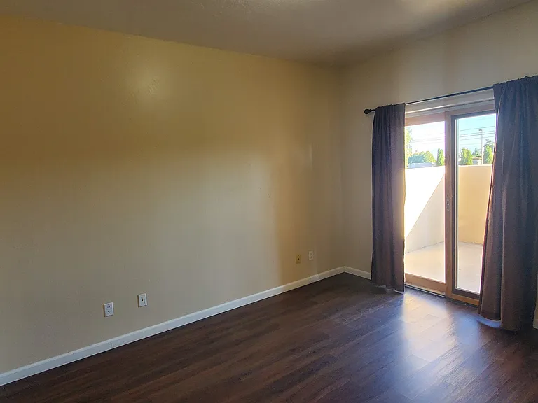 3035 Southern Blvd SE — Photo 3