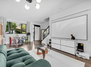 6426 Ash St, Vancouver, BC V5Z 3G9