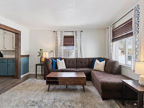 3rd image of 541 Jones Rd