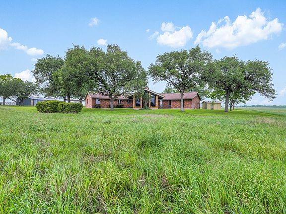 4th image of 1931 Bruno Rd