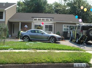 8809 Sweet Gum Pl, Springfield, VA 22153