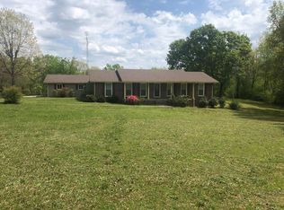 1220 Sunset Dr, Tuscumbia, AL 35674