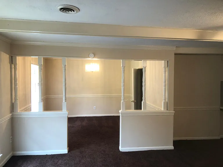 806 Franklin Dr — Photo 3