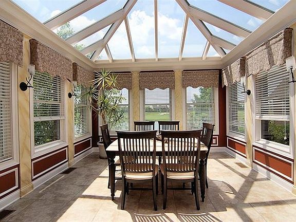 5th image of 8157 Laurel Lake Ct