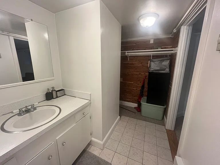 57 Mount Vernon St #B — Photo 9