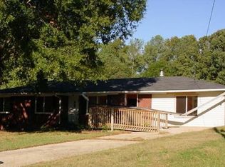 6830 N Cherry Cir, Lithia Springs, GA 30122