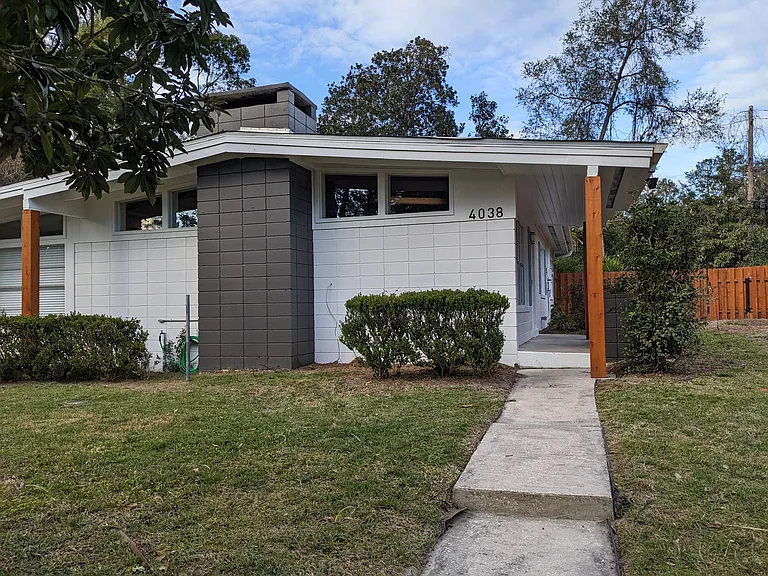 4038 NW 13th Ave — Photo 1