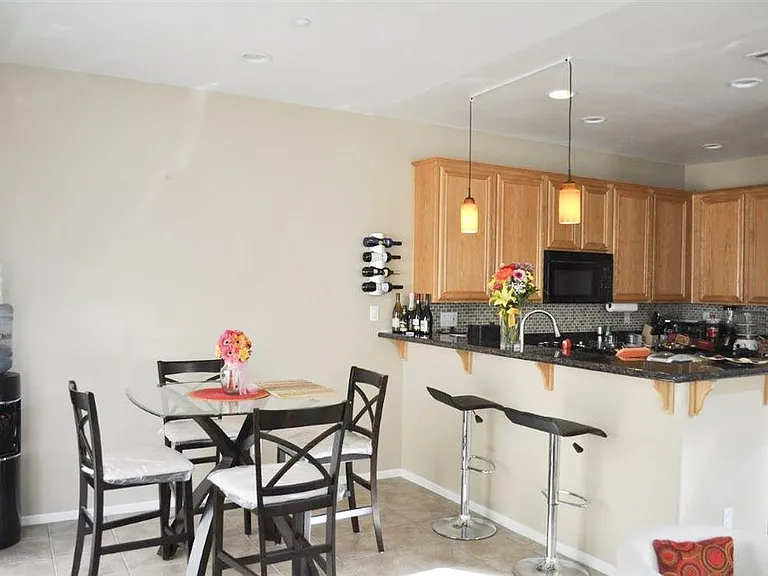 10002 Fieldthorn St — Photo 4