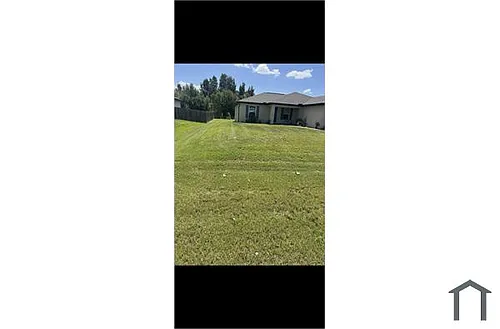 1926 Kester Ave Photo 1