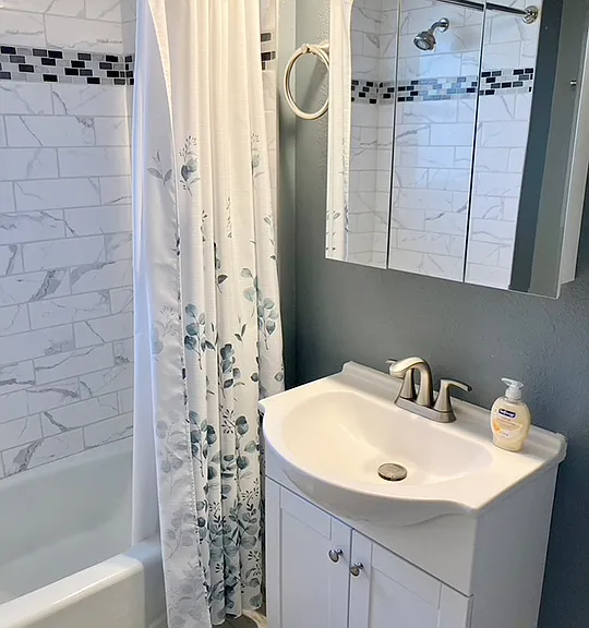 2515 N Grand Ave — Photo 15