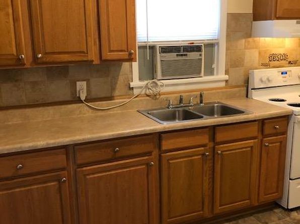 402 Mountain Ave SW APT 4