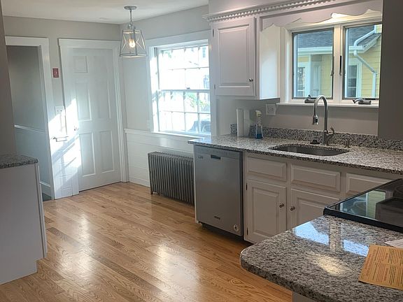 3rd image of 25 Arlington St