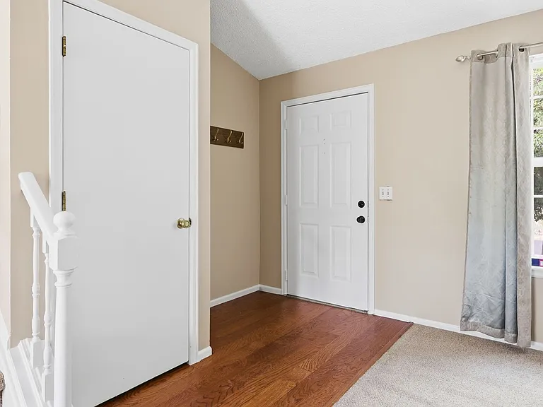 4594 S Richfield St — Photo 3