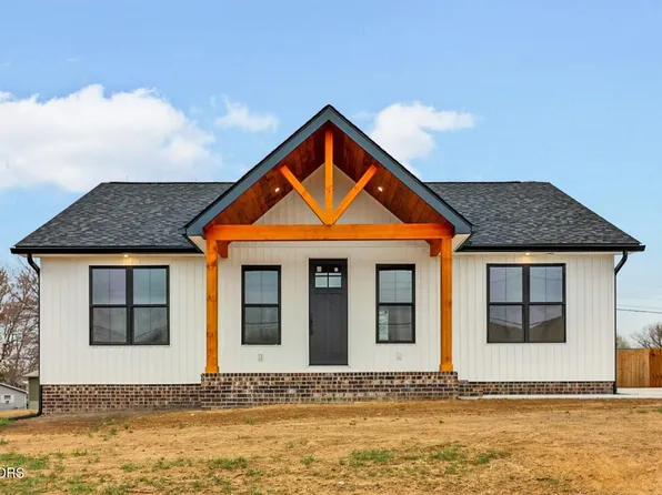 568 10th St, Crossville, TN 38555