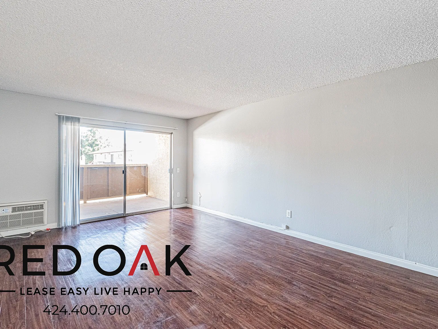 Sunlit 1-Bed with Pool, Balcony, On-Site Laundry and Parking Included in the Heart of Anaheim! — Photo 1
