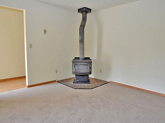 2nd image of 11818 Shore View Dr SW