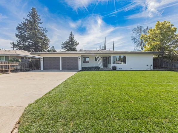 174 N Park Dr, Madera, CA 93637